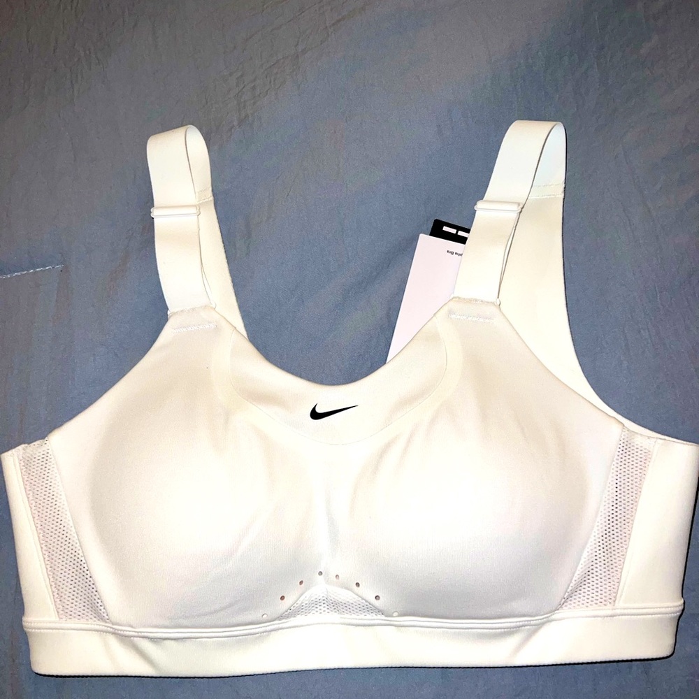 Nike alpha sports bra size M (a-b)